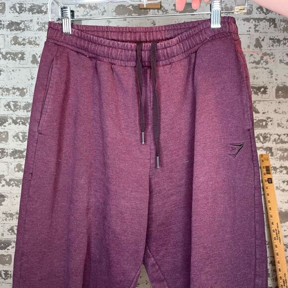 Gymshark | women maroon jogger sweat pants - Picture 1 of 11